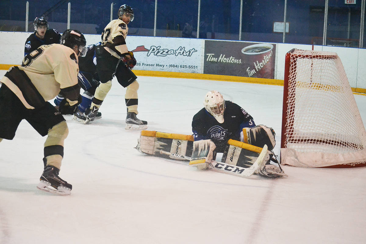 9611155_web1_171207-ALT-Kodiaks-win5-4_5