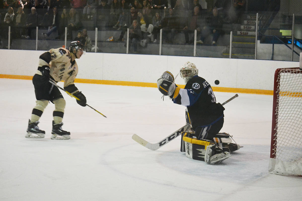 9611155_web1_171207-ALT-Kodiaks-win5-4_6