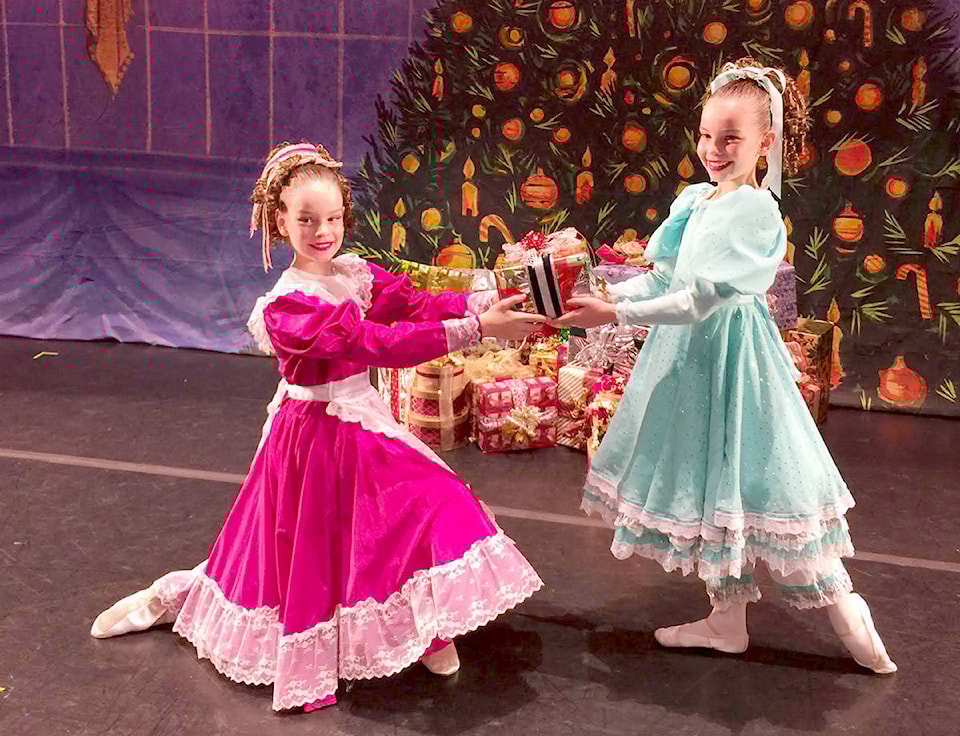 9643762_web1_171208-LAT-Arts-RCYB-Nutcracker_2