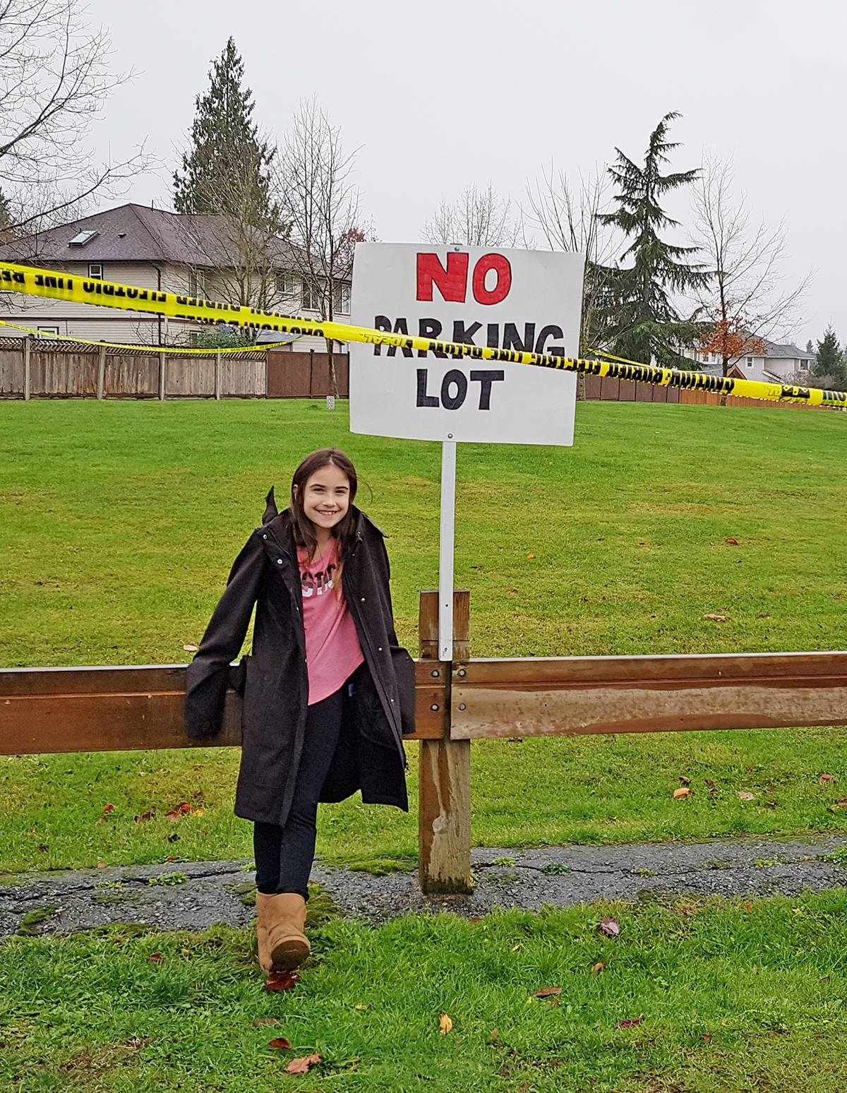 9651580_web1_171208-LAT-Murrayville-School-Parking-2_1