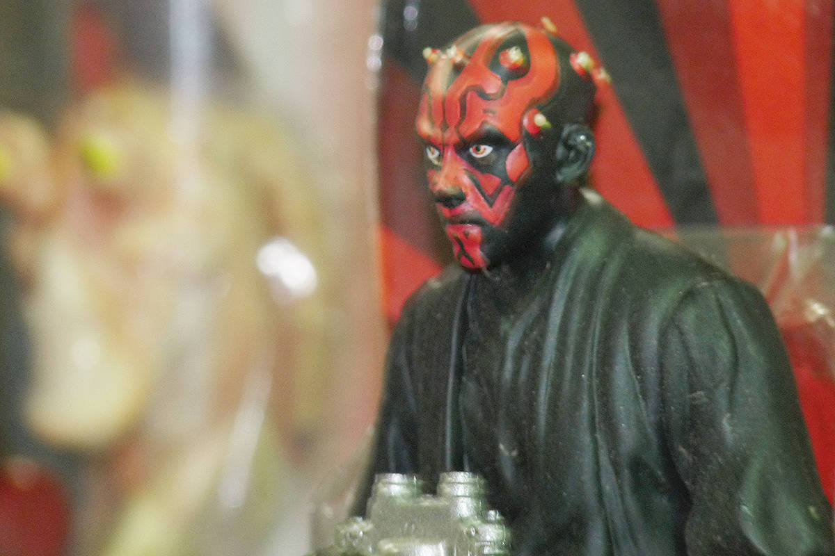 9838406_web1_171216-LAT-star-wars-auction-Darth-Maul