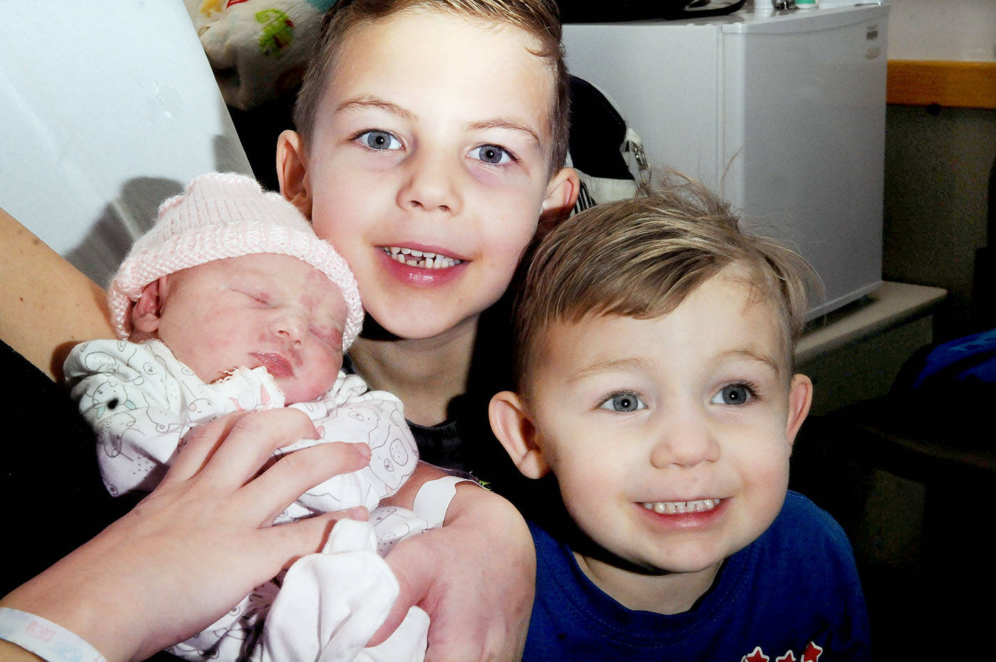 10014309_web1_180103-LAT-NYbaby2