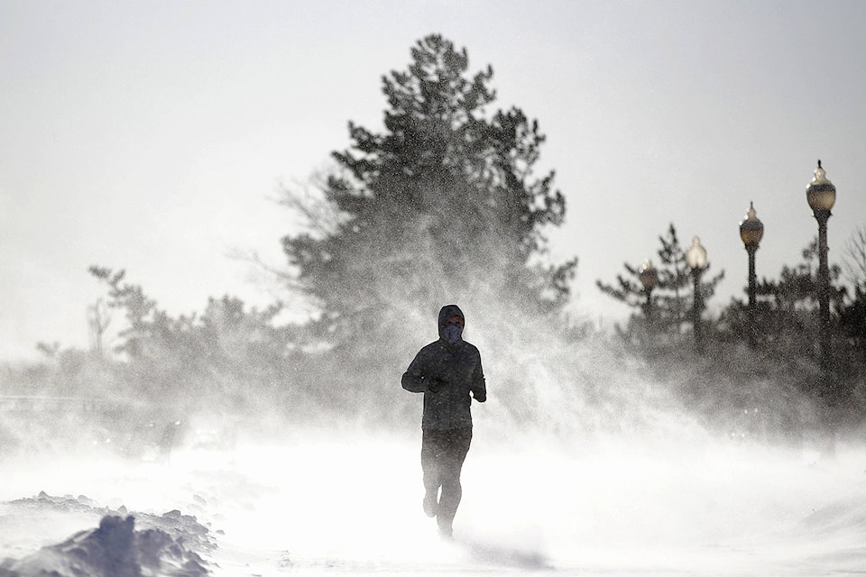 10146277_web1_p-snow-edh-170107