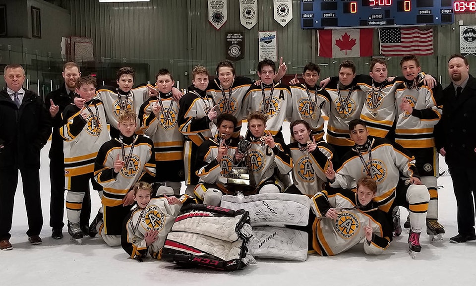 10190300_web1_180118-ALT-Bantam-hockey-champs_2