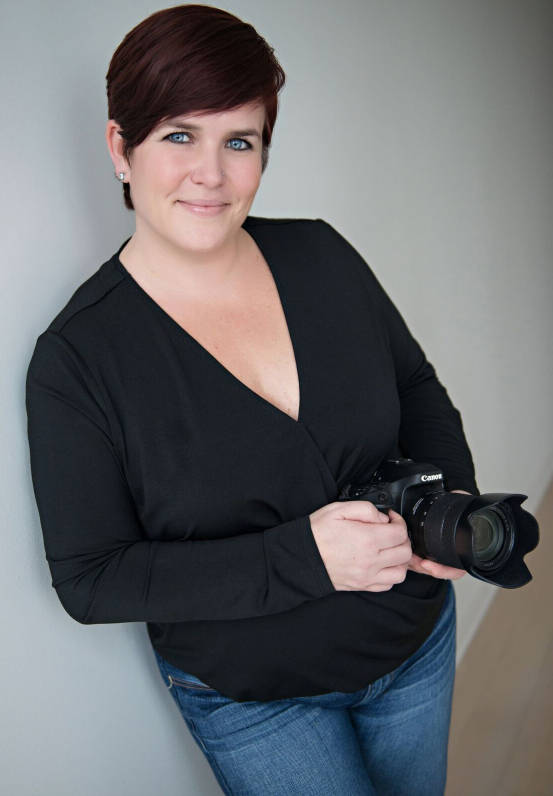10232813_web1_180119-LAT-Arts-Senior-Photography_5