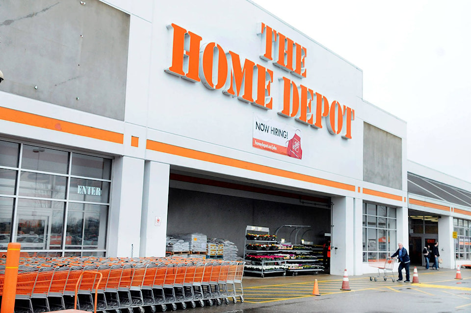 10460846_web1_180207-LAT-business-homedepothiring1