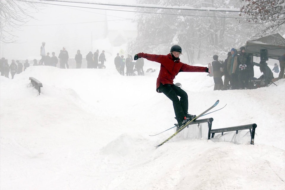 10506647_web1_180130-CAN-M-rossland-ski-slide