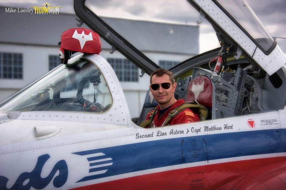 10530251_web1_Snowbird-pilot-Cpt.-Matthew-Hart