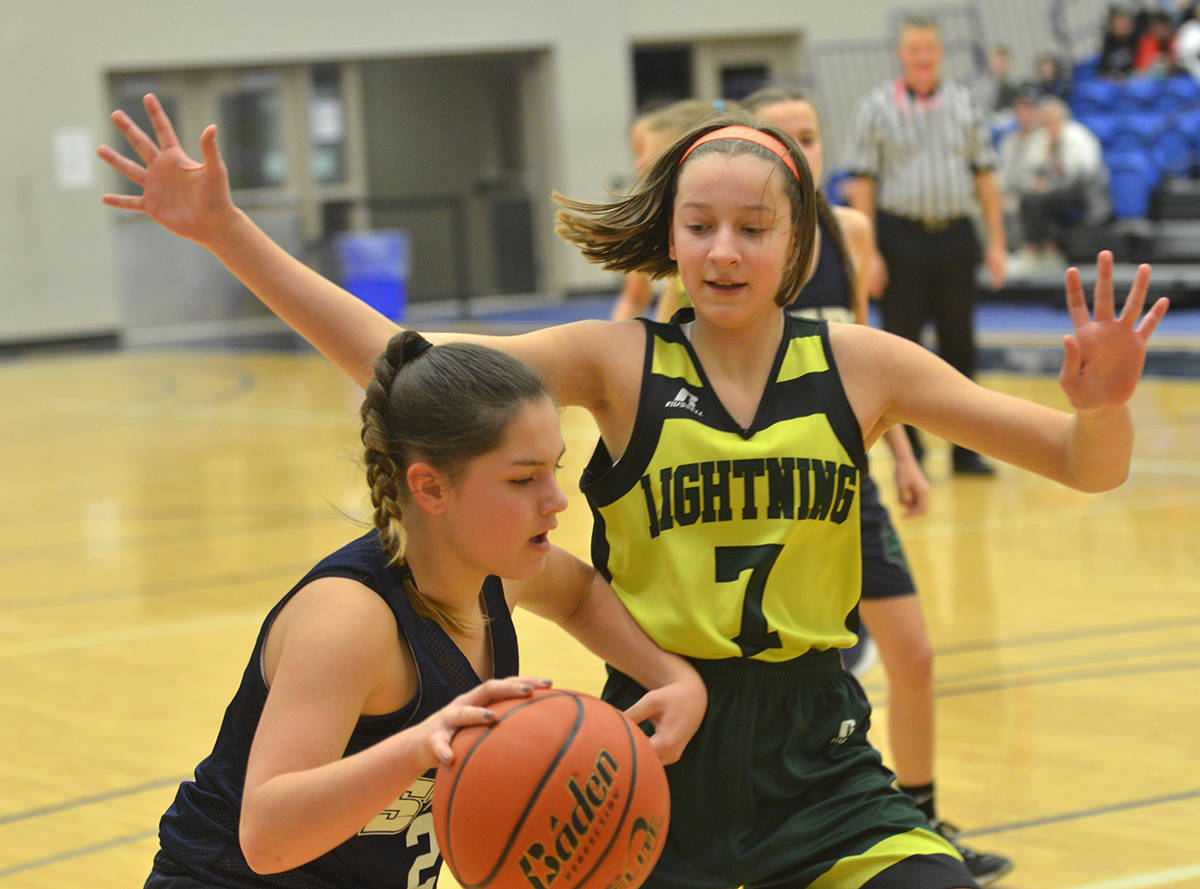 10567931_web1_180208-LAT-Sports-LCS-8Girls-Mayan