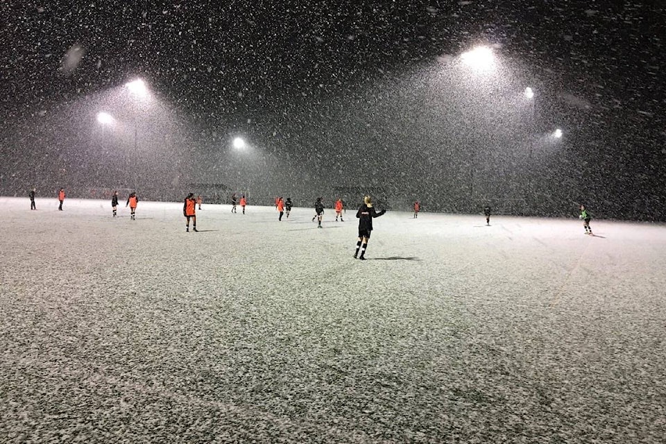 10616536_web1_180214-BPD-M-surrey-united-snow