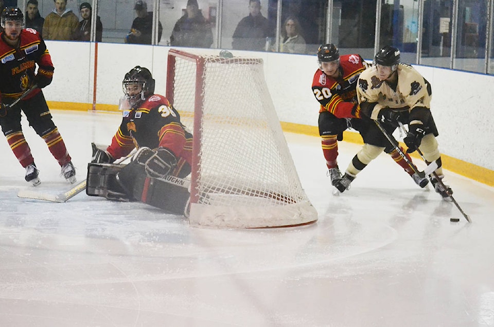 10775257_web1_180301-ALT-Kodiaks-out-of-playoffs_4