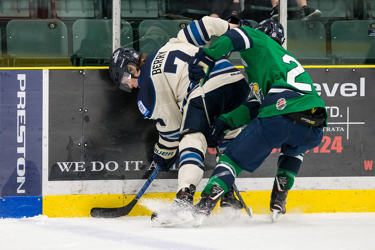 10875346_web1_180302-LAT-Sports-Rivermen-Eagles-2