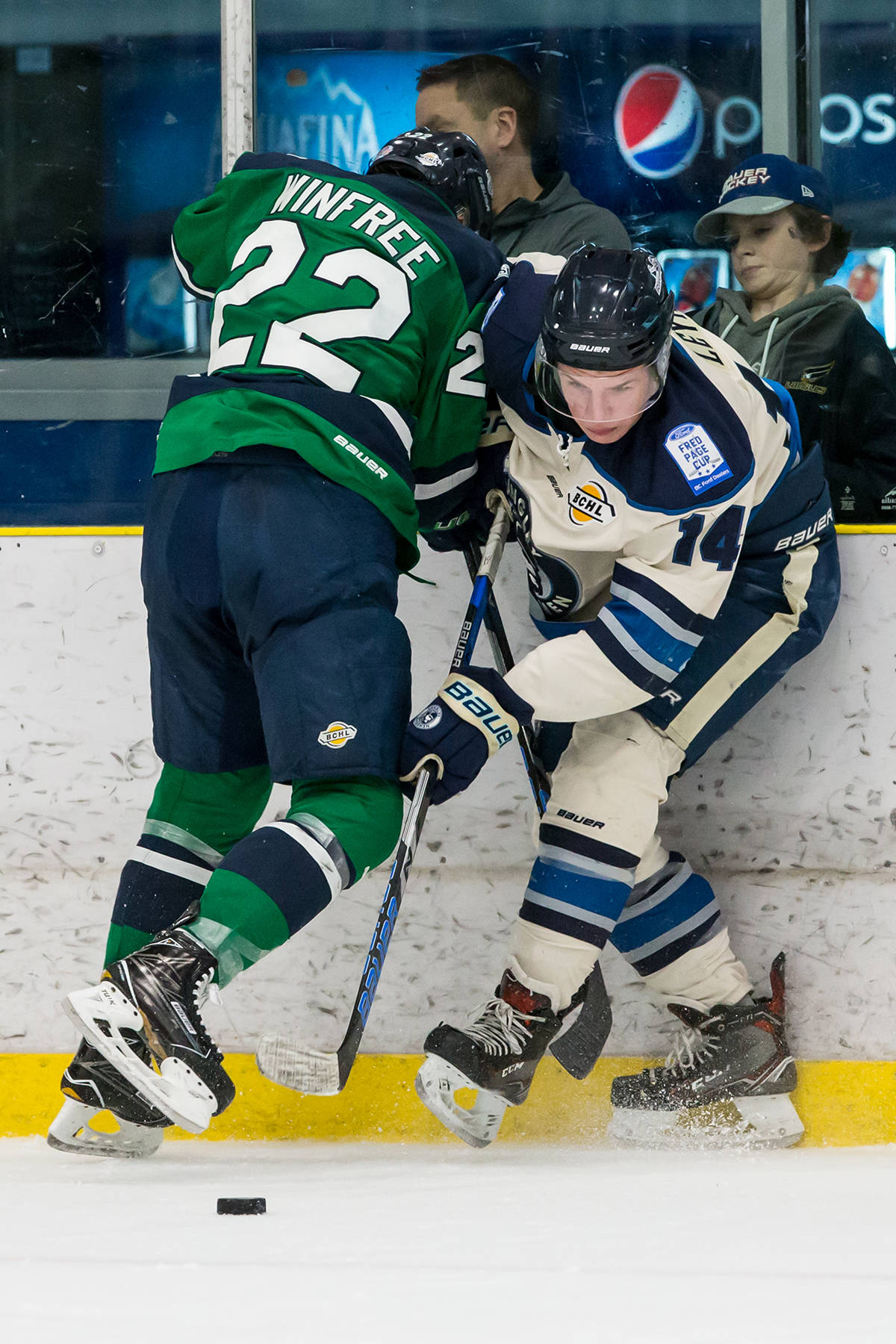 10875346_web1_180302-LAT-Sports-Rivermen-Eagles-3