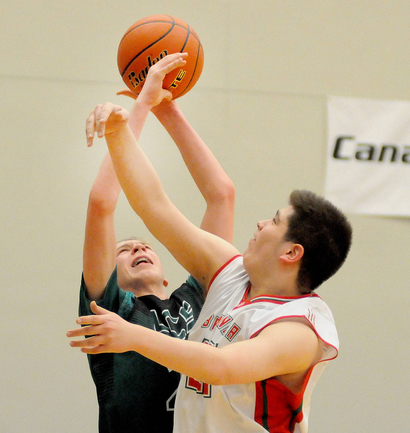 10919186_web1_180307-LAT-sports-bball-langleychristianvsbritannia3