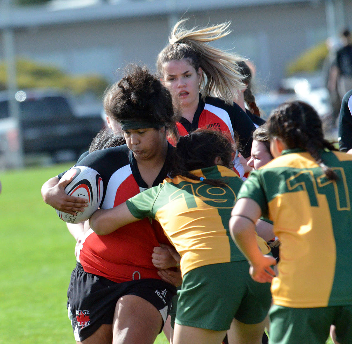 11544699_web1_180419-LAT-Sports-LSSvsMR-rugby6