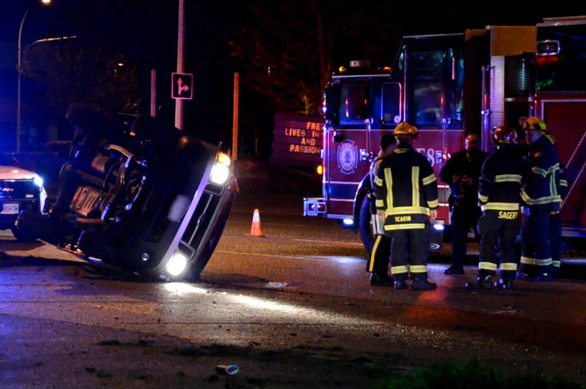 11554102_web1_180421-LAT-rollover-4