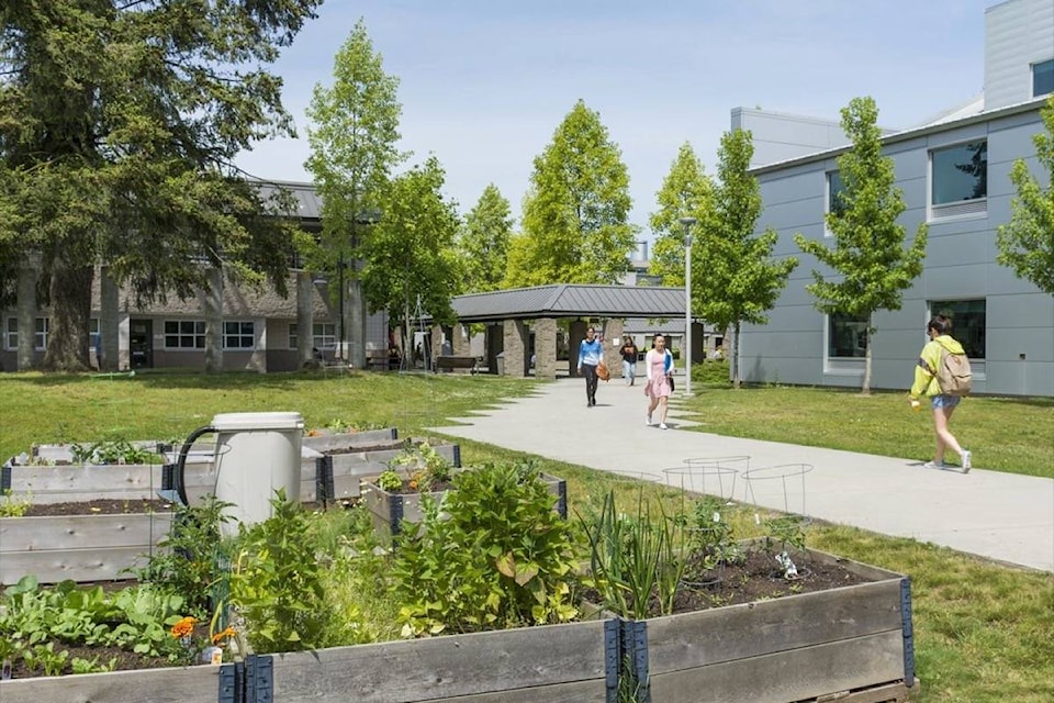11643854_web1_180427-SNW-M-Kwantlen-U