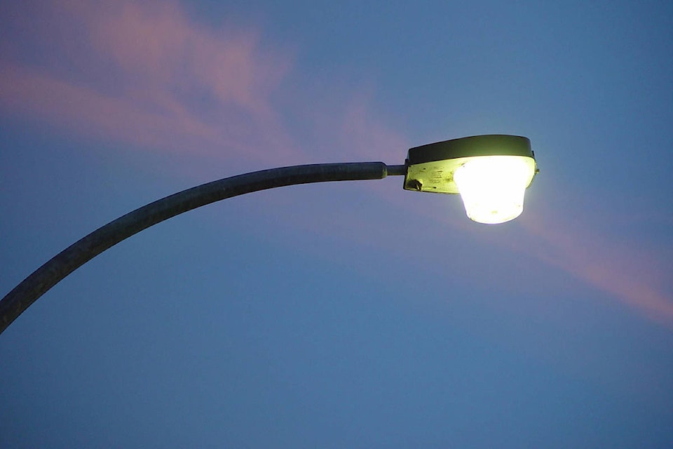 11700583_web1_180501-LAT-street-lighting-file