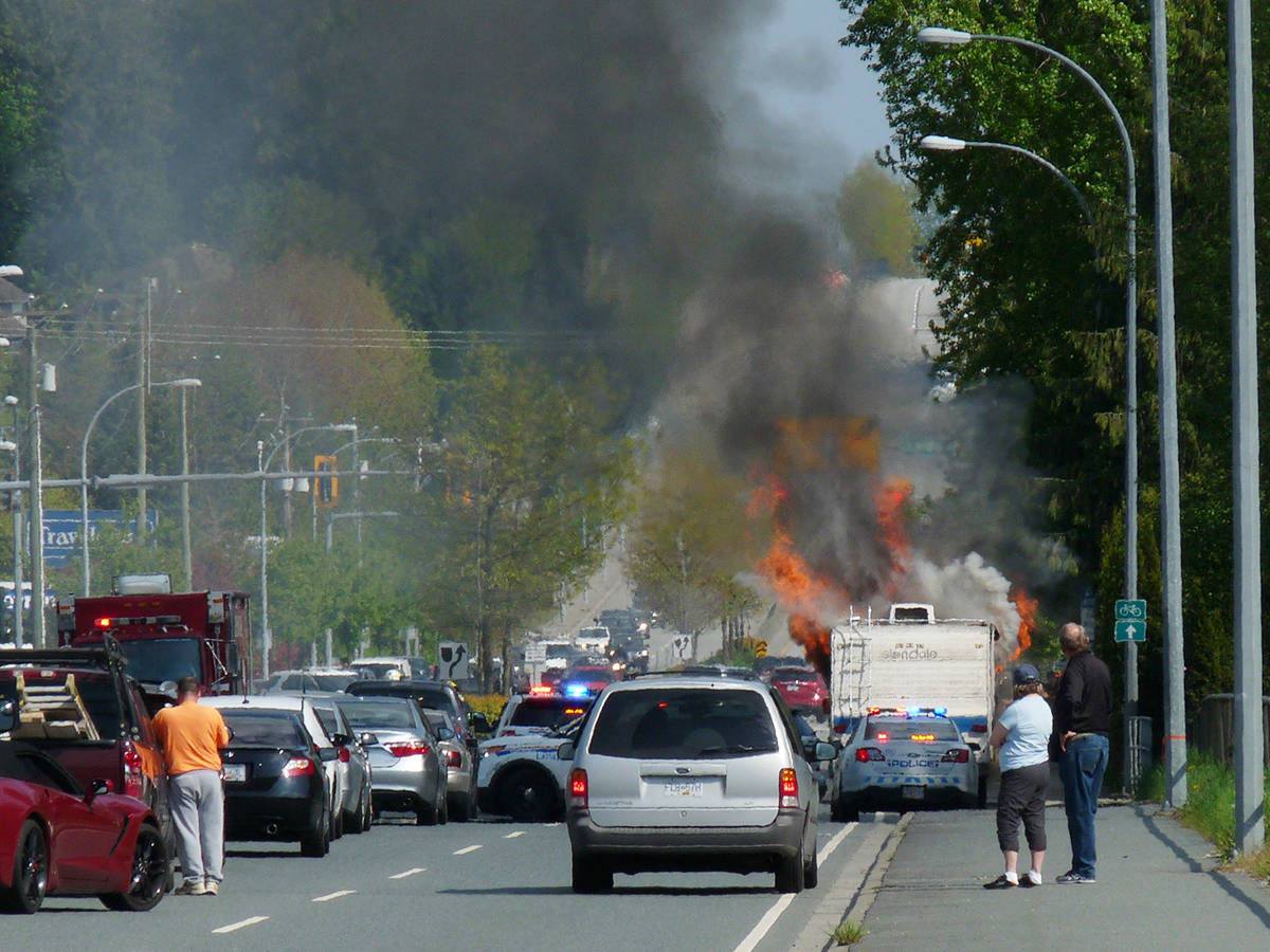 11722499_web1_180504-LAT-fire-in-fraser-3