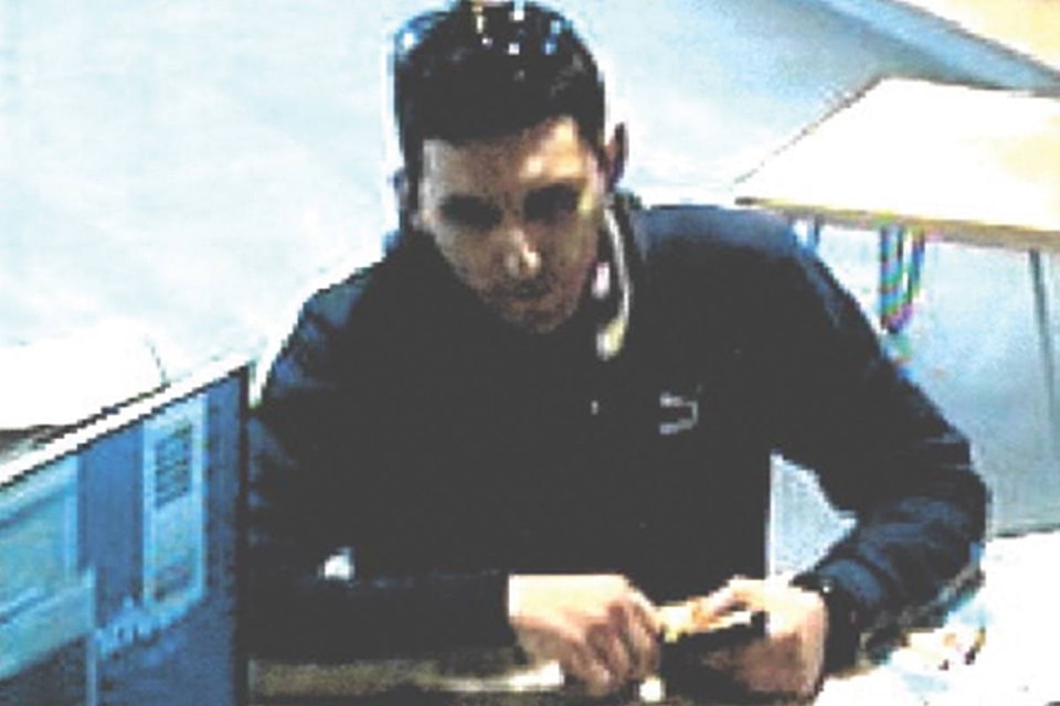 12036573_web1_copy_180530-LAT-RCMP-Surveillance_4