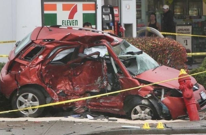 12333807_web1_Car-crash-alphonsus