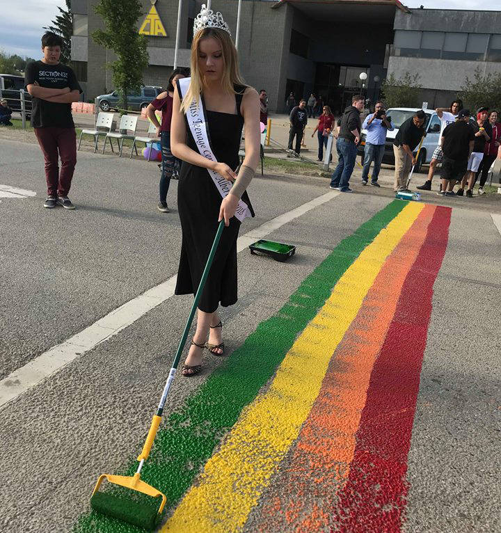 12335097_web1_180614-RDA-Maskwacis-rainbow-crosswalk_7