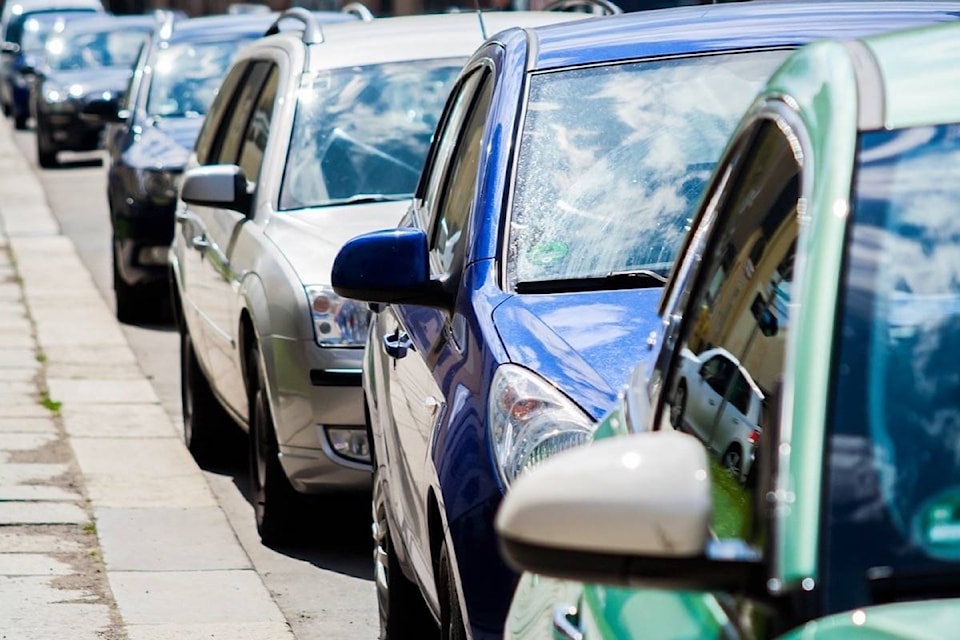 12630593_web1_180711-LAT-Time-Restricted-Parking-Policy_1