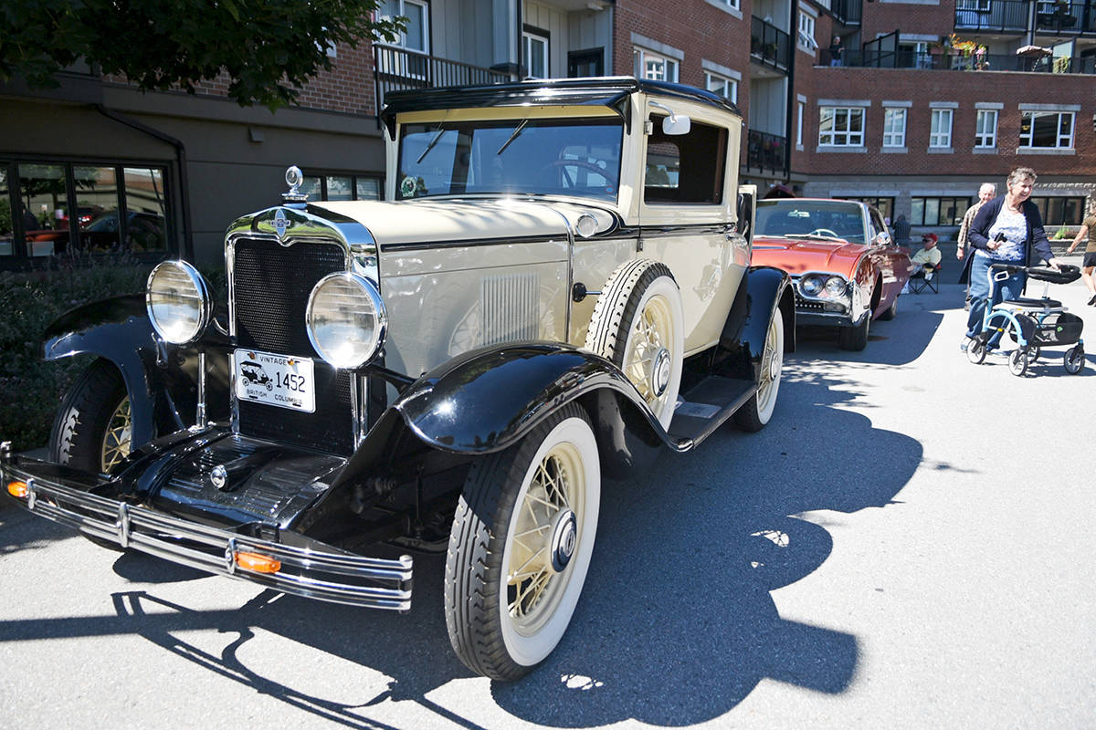 12717170_web1_180718-LAT-Harrison-Pointe-Car-Show-2_3