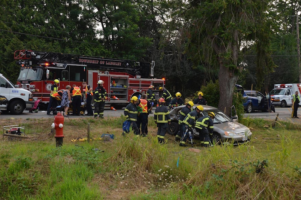13250879_web1_180829-LAT-Police-Want-Crash-Witness_1