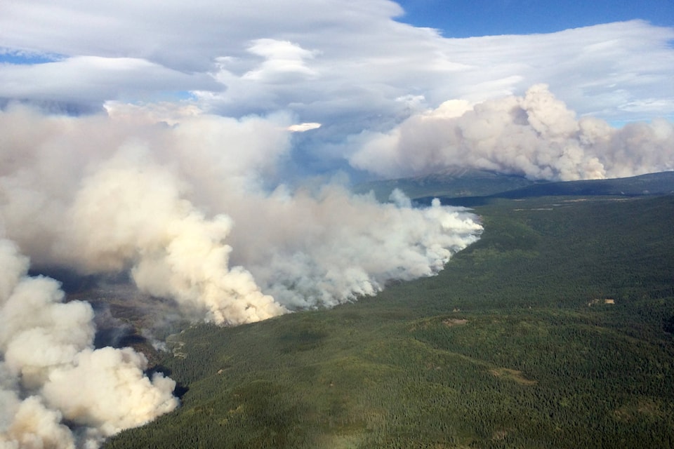 13358054_web1_180906-TST-TelegraphCreek-fire-downgraded_1