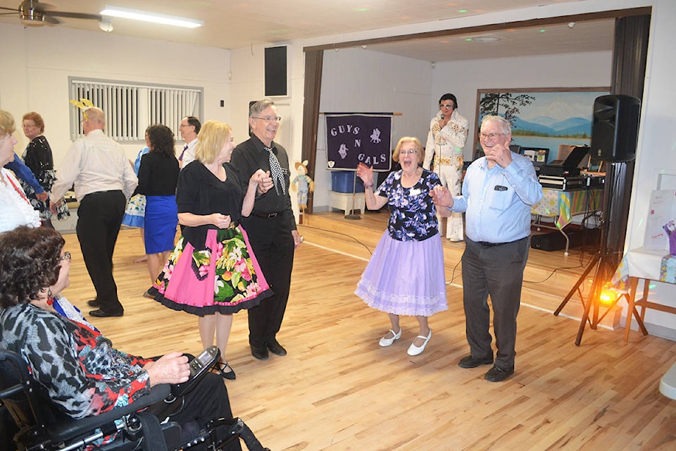 13394016_web1_180906-ALT-Aldergrove-square-dancers_1