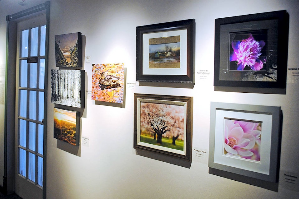 13422116_web1_180912-LAT-Arts-Foyer-Art_1