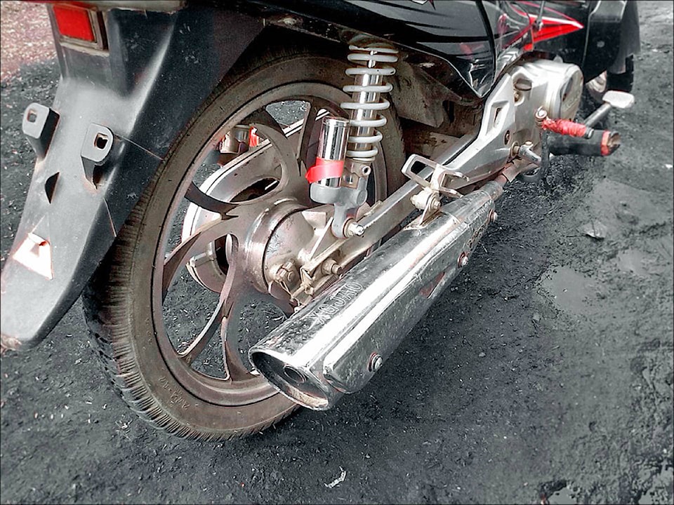 13463016_web1_180917-LAT-bike-muffler-public-domain-image