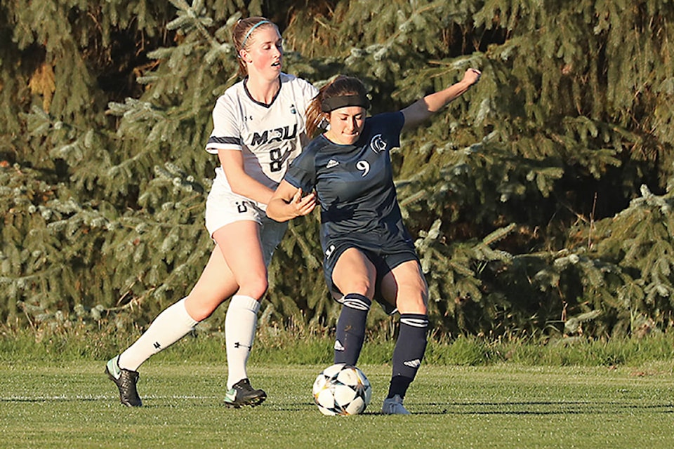 13954774_web1_181014-LAT-SPORTS-Seina-pass