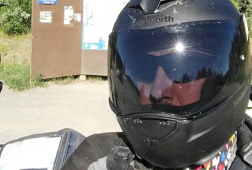 14140639_web1_14116658_web1_helmet