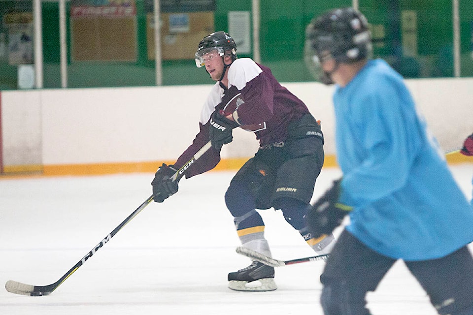 14161465_web1_181029-LAT-westcoastwalleye-icebreaker-fundraiser-Sletto-Martin