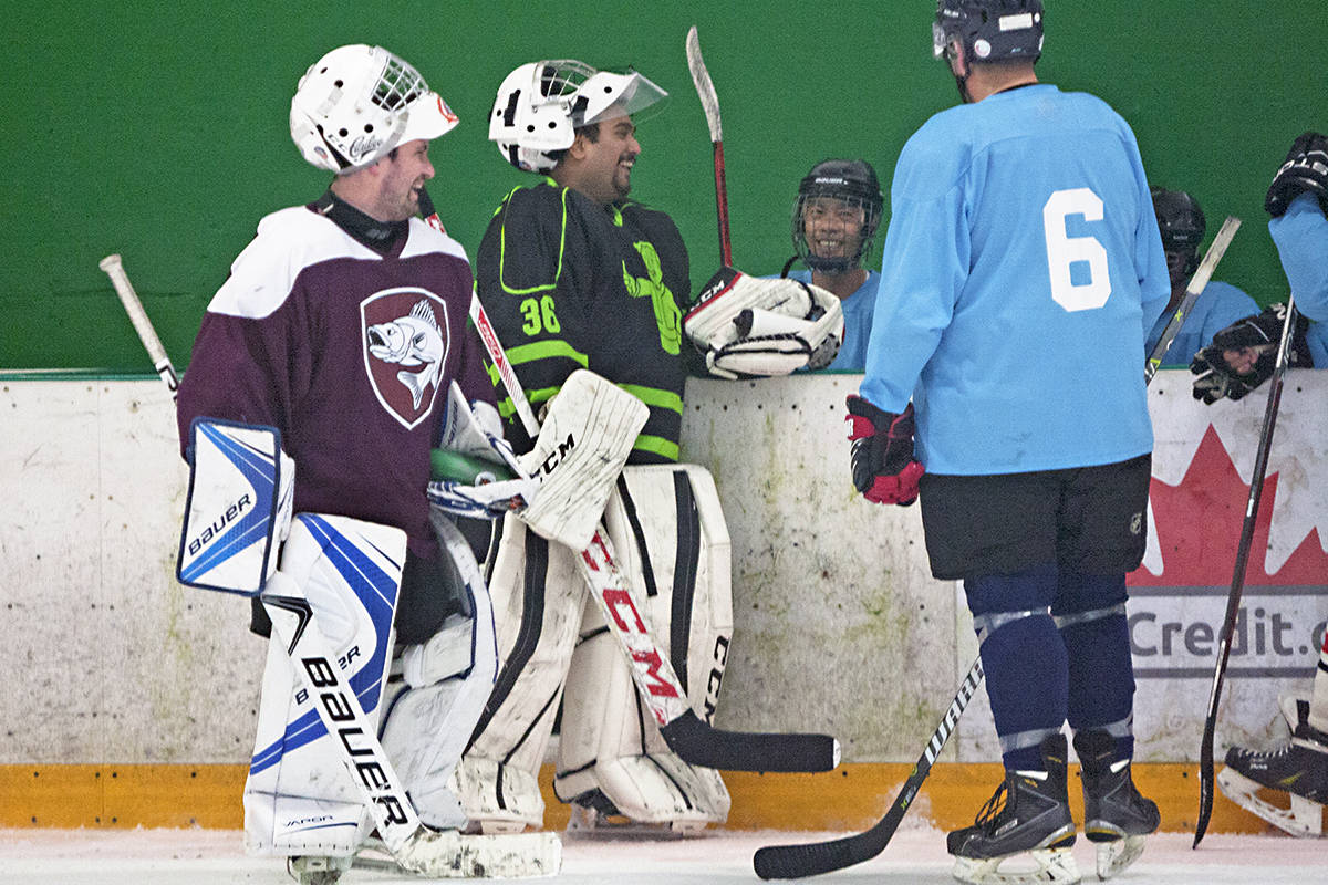 14161465_web1_copy_181029-LAT-westcoastwalleye-icebreaker-fundraiser-goalies