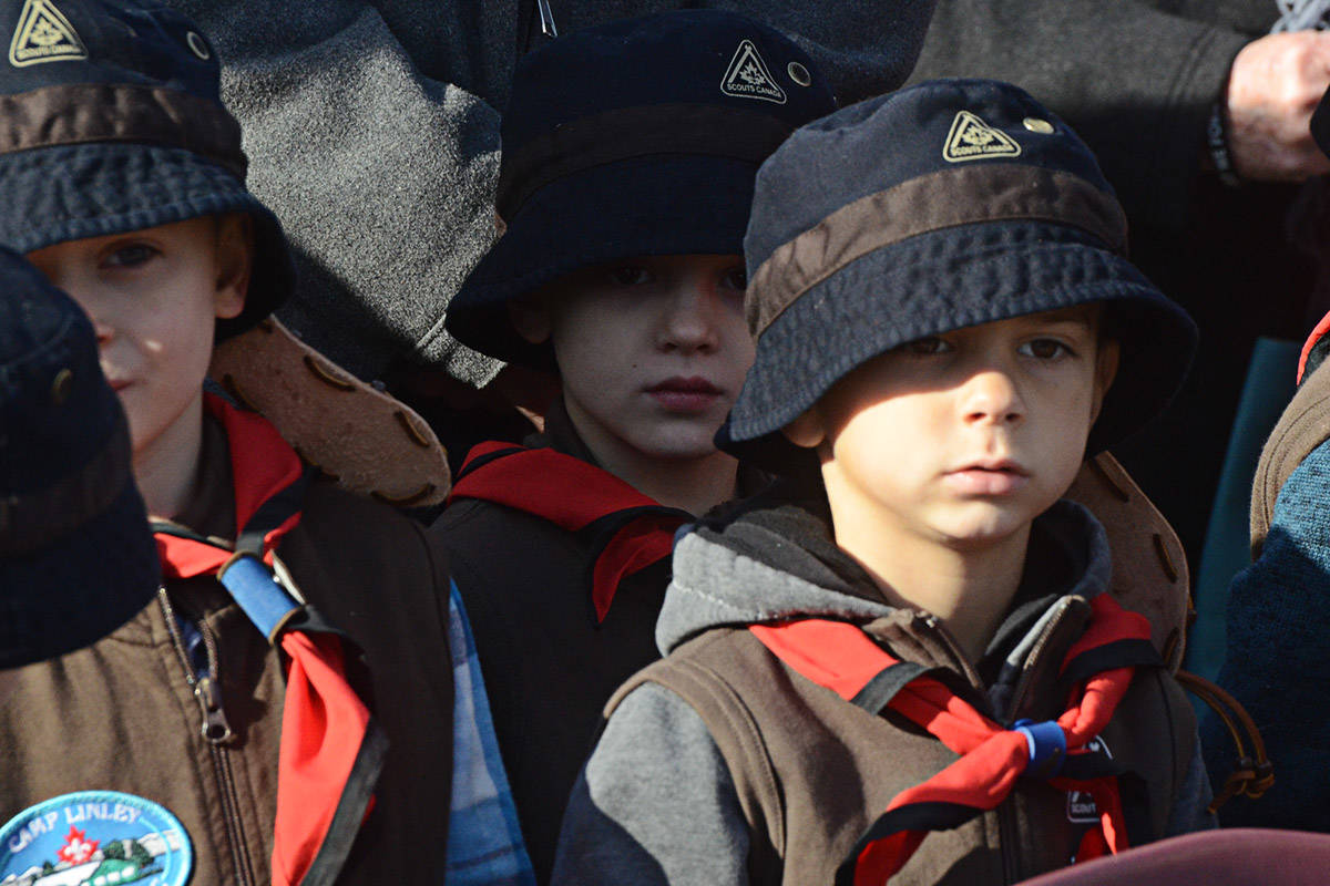 14352399_web1_181111-LAD-CityRemembrance10