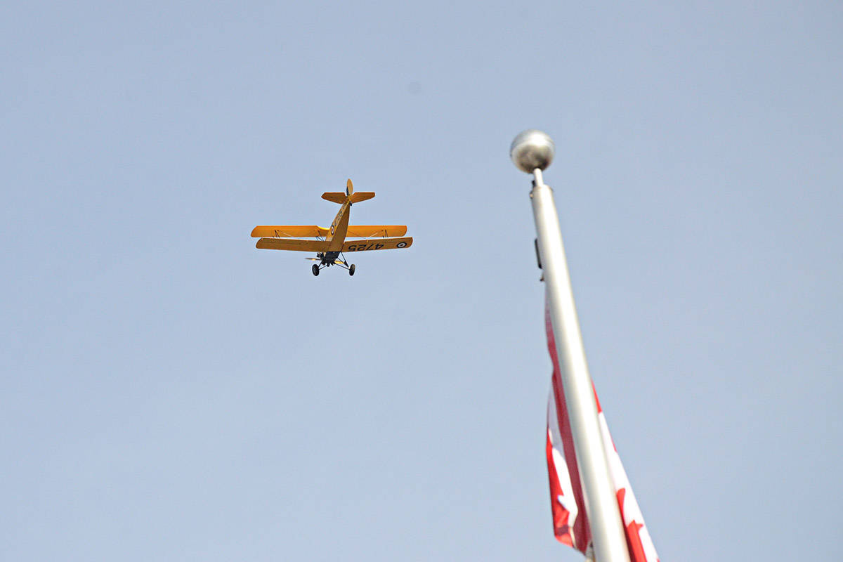 14352399_web1_181111-LAD-CityRemembrance11