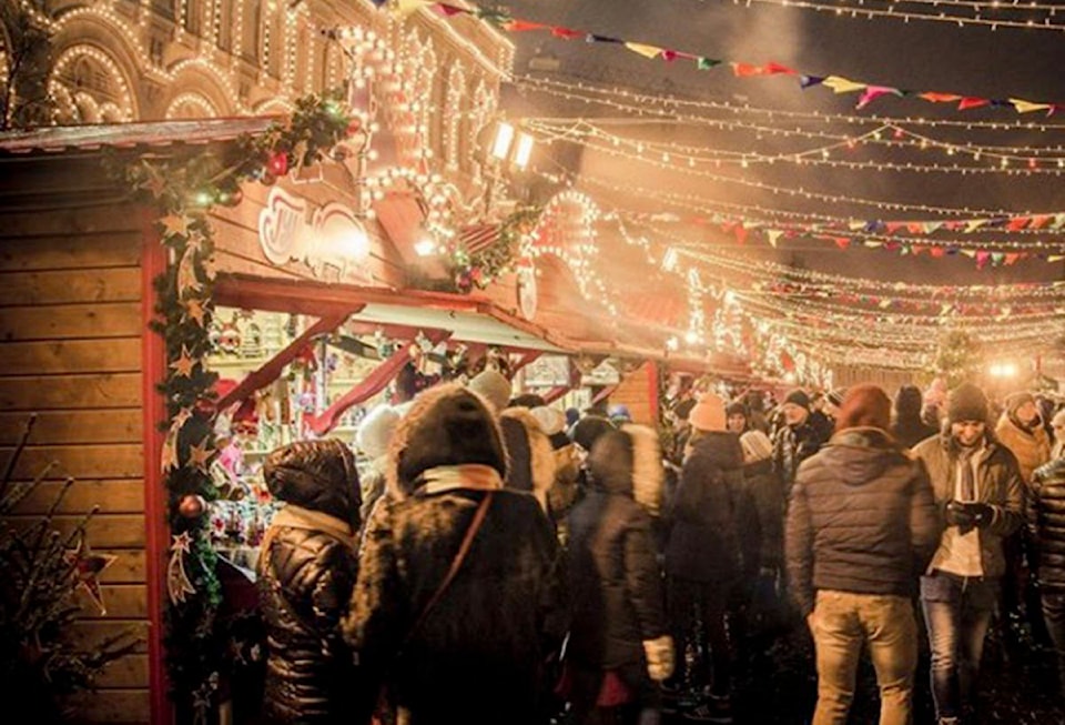 14405990_web1_Aurora_Winter_fest