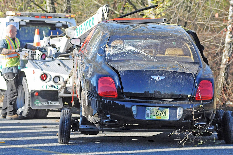 14442980_web1_copy_181117-LAT-88-crash-scene