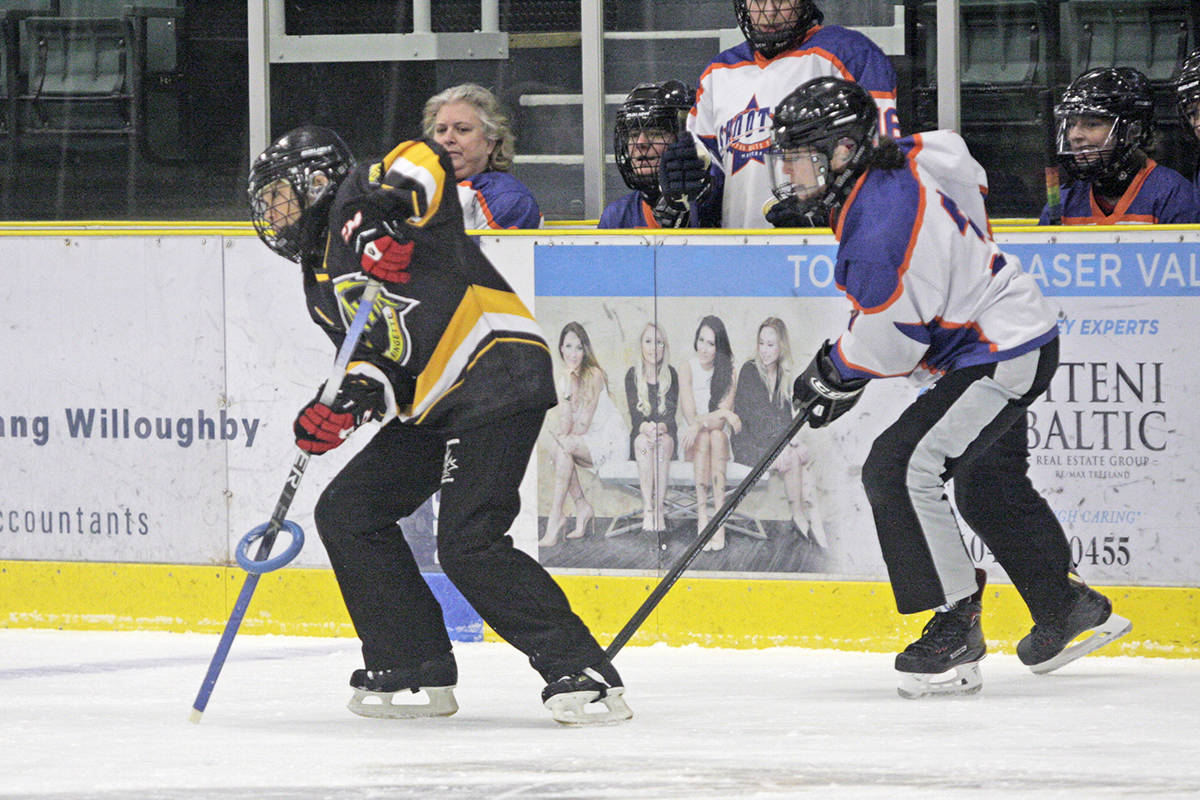 14631277_web1_181202-LAT-Ringette-masters-1