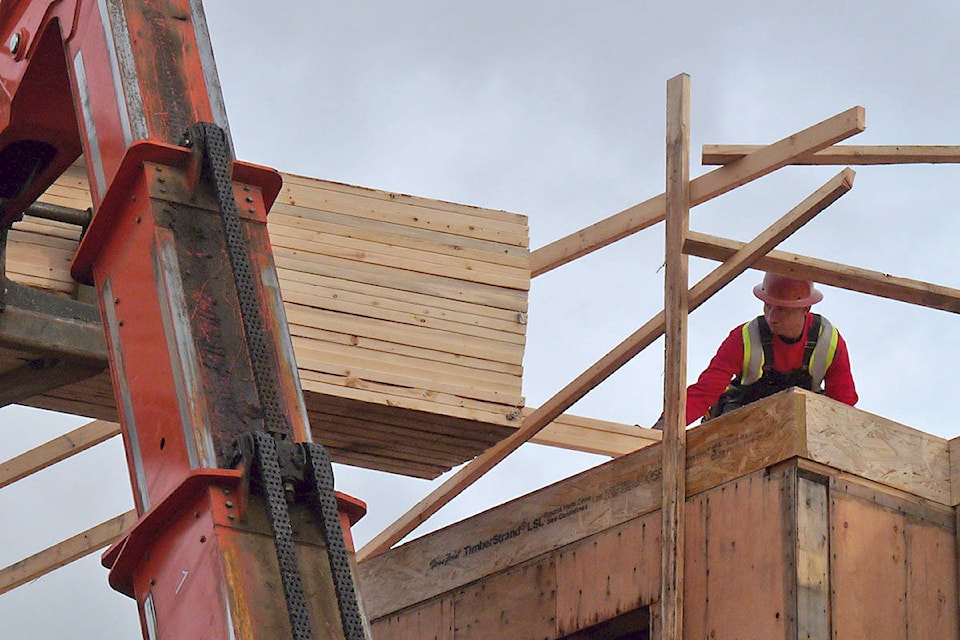 14811073_web1_181217-LAT-construction-worker-langley-city-1