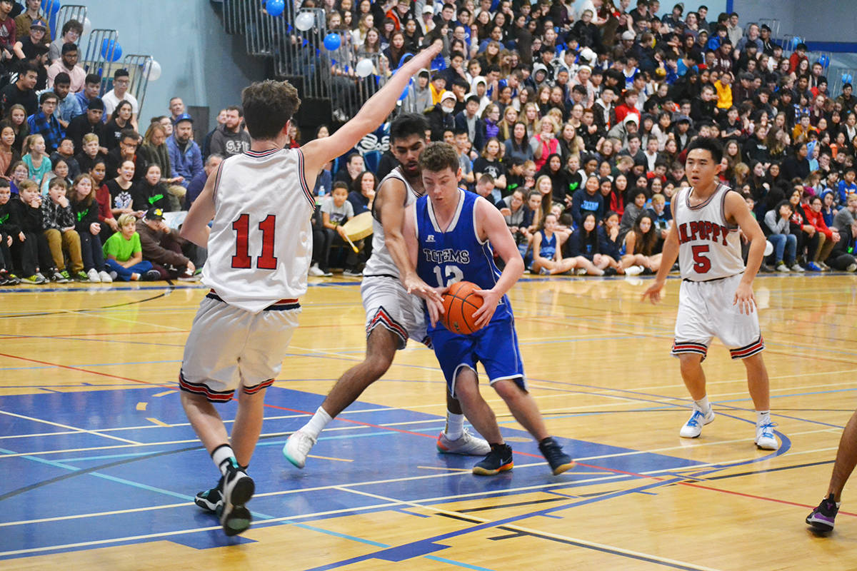 14897790_web1_190103-ALT-Aldergrove-basketball_15