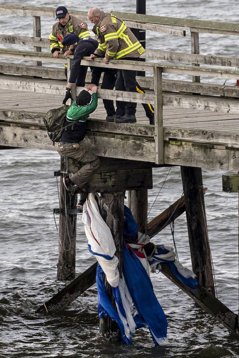 15053765_web1_pier-man-4ff