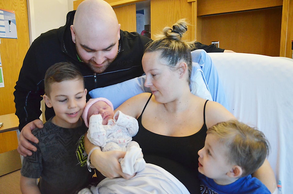 10016749_web1_NewYearsBaby
