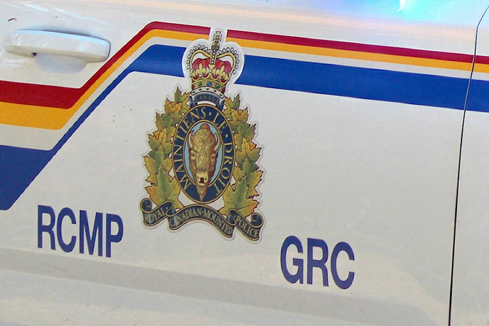 10128985_web1_rcmp-crest-NBU-RCMP