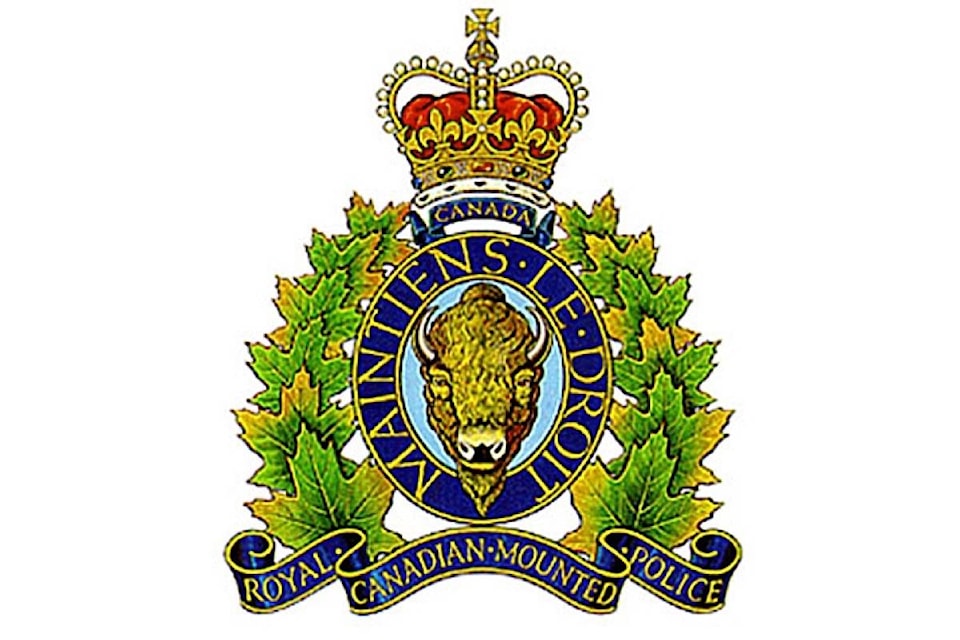 10676084_web1_170525-LAD-M-RCMP-crest-1c