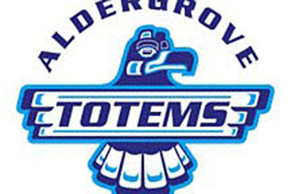 11415582_web1_180410-LAD-AldergroveTotems