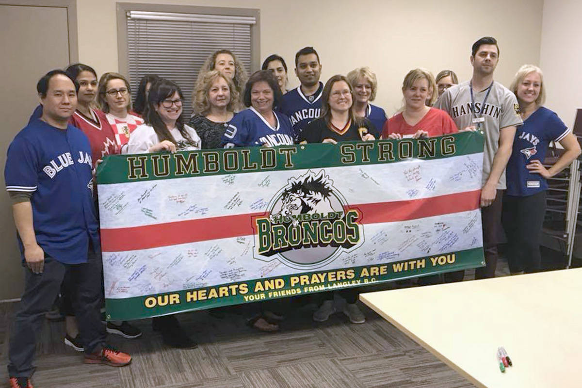 11422806_web1_180412-LAD-JerseysForHumboldt_1